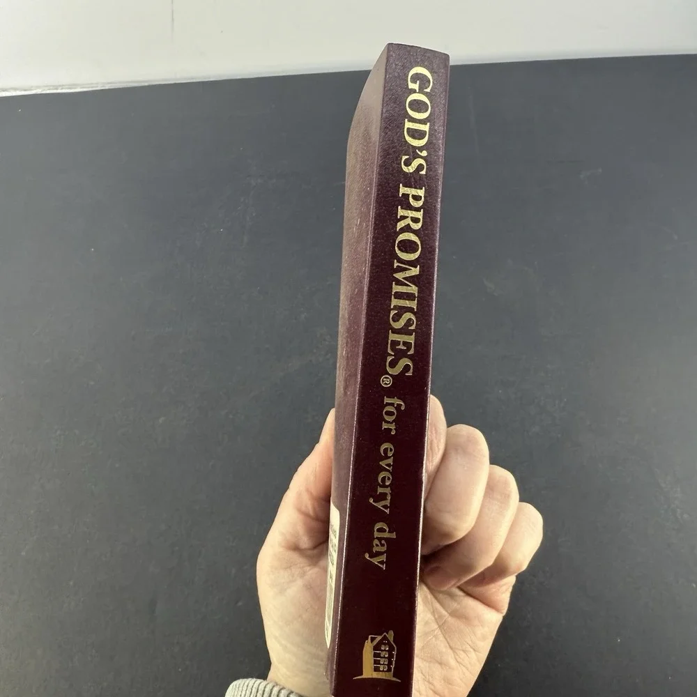 God's Promises for Every Day-New Century Version Thomas Nelson Pocket Paperback